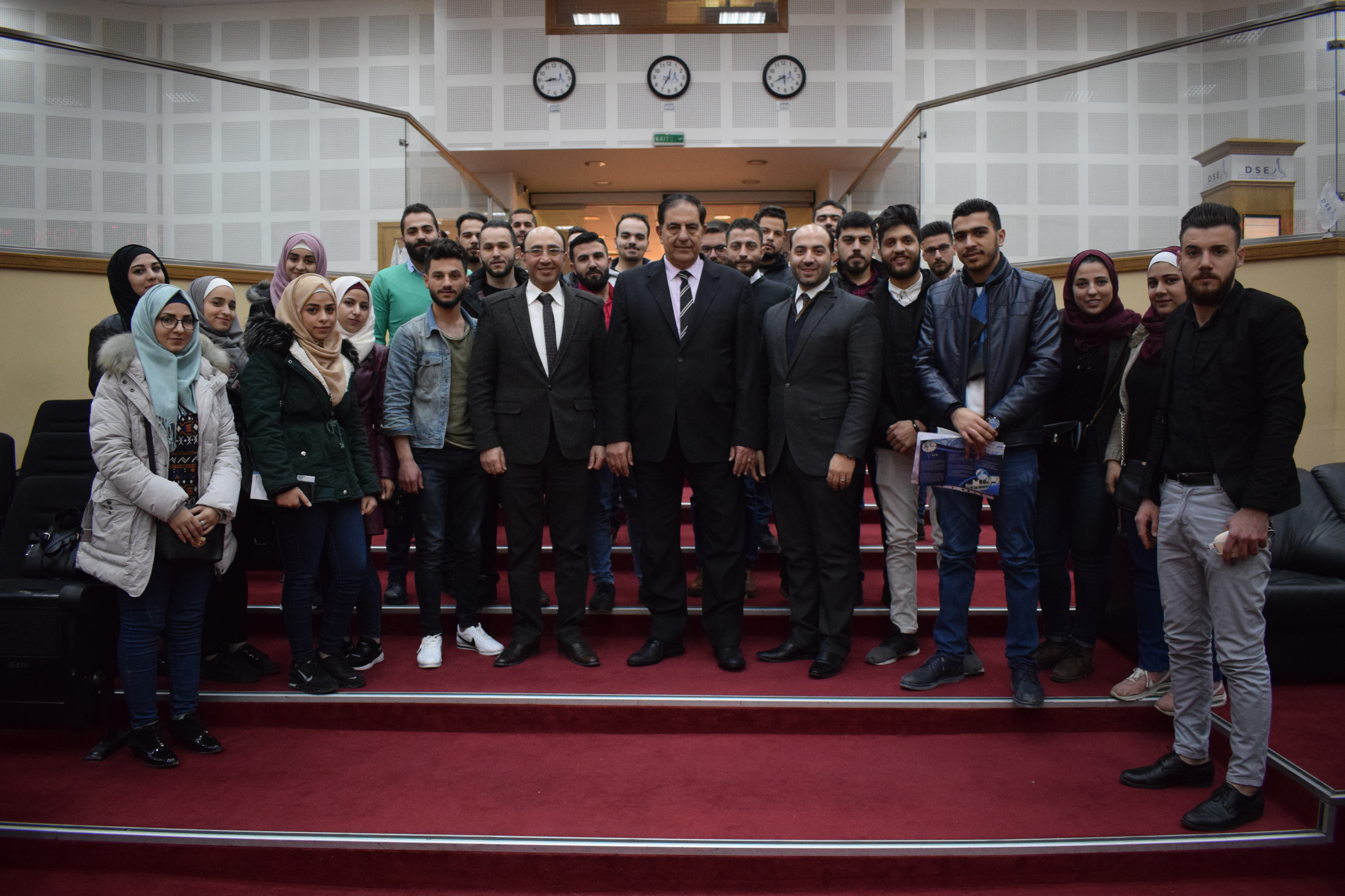 زيارة ميدانية لطلاب من الجامعة الوطنية الخاصة في حماه إلى مقر السوق